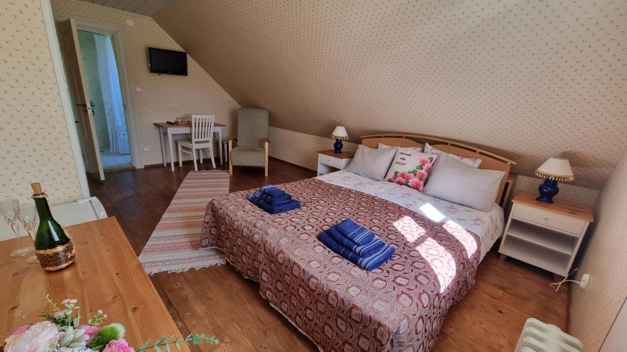 Vanatoa Taluhotell Koguva Exterior foto